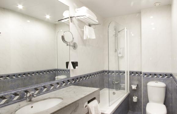 Double room for single use