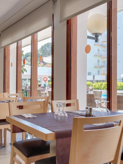 Restaurant Hotel Garbí Park