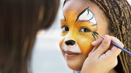 Mini Club face painting workshop